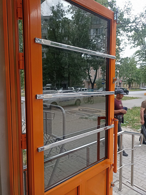 Бронирующая тонировка фасада магазина "Монетка"