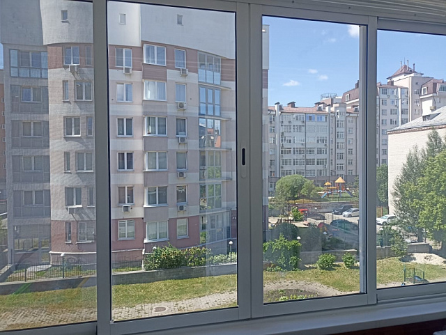 Солнцезащитная тонировка балкона